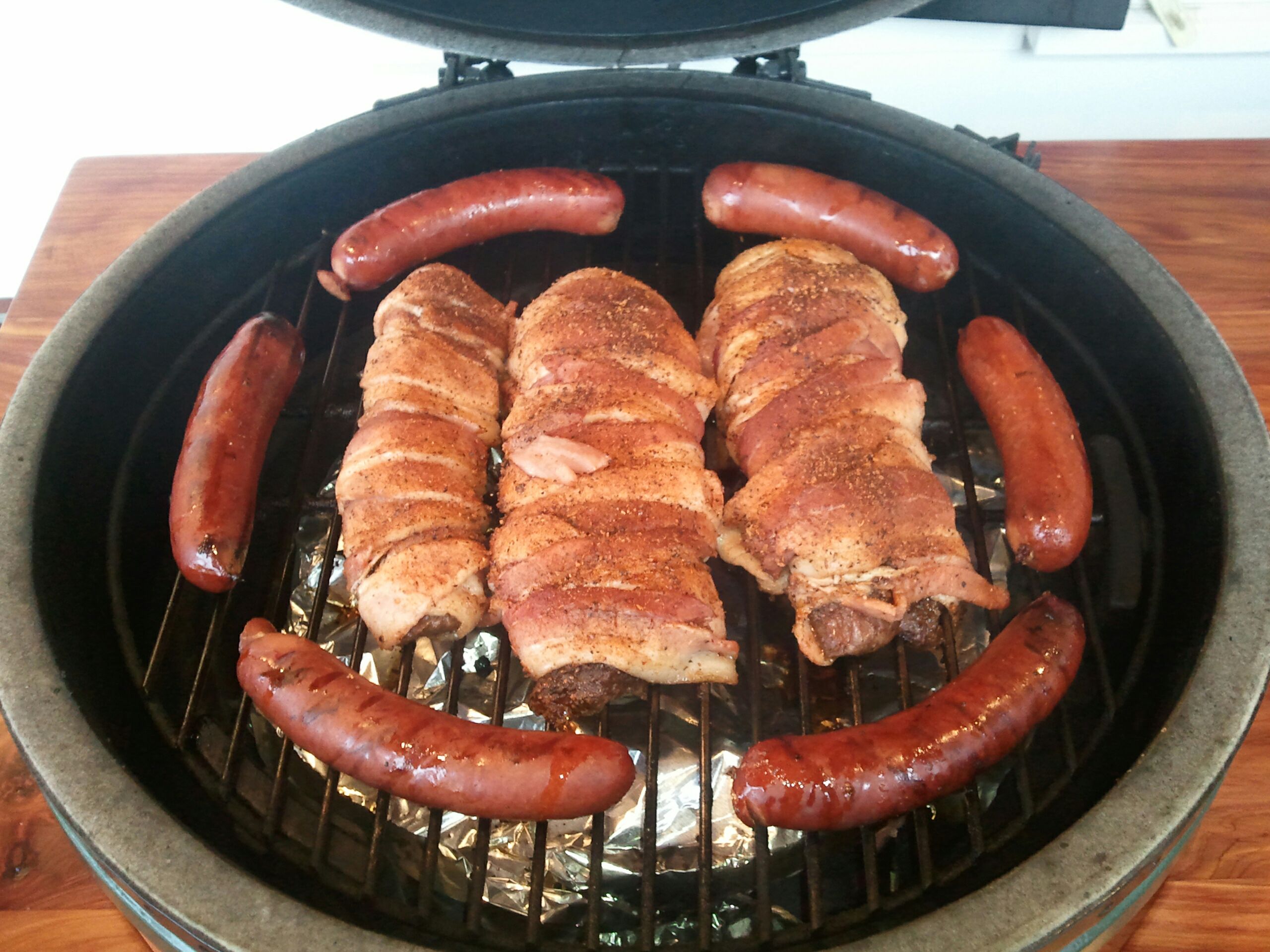 Image: http://ogeecheevalleycountryclub.com/venisonandsausage.jpg